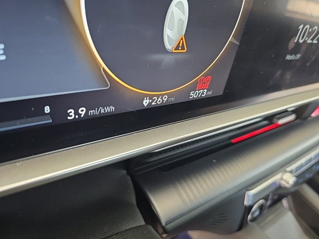 Used 2025 Hyundai Ioniq 6 SEL AWD/4WD image 3