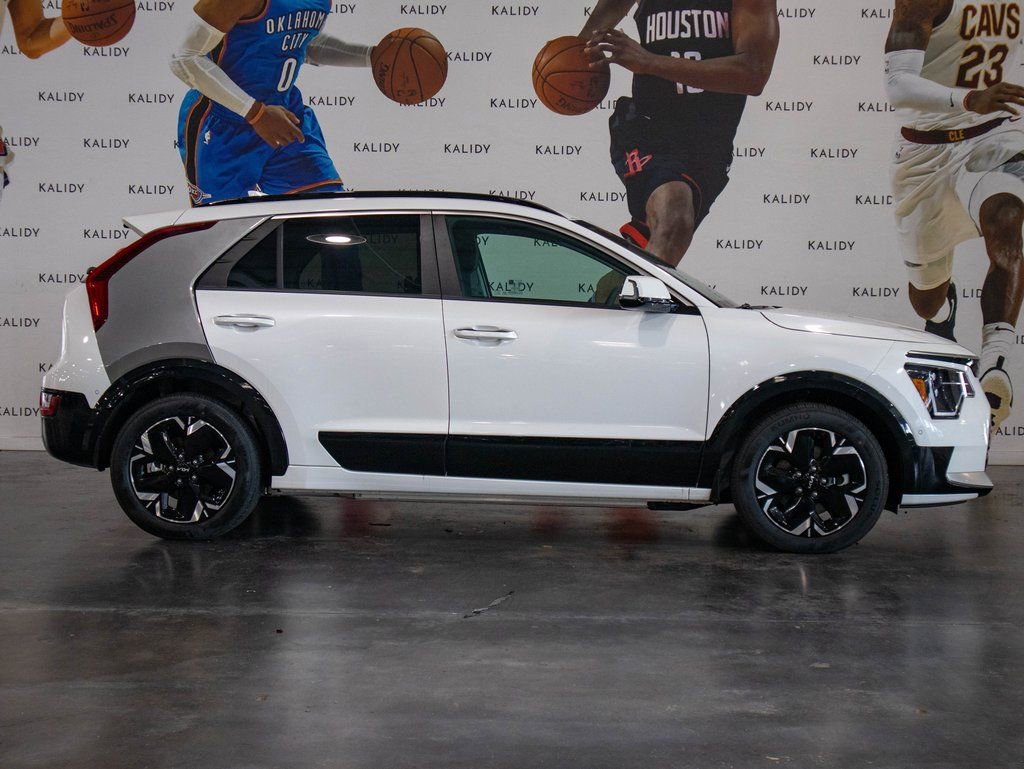 New 2023 Kia Niro Wave FWD image 19