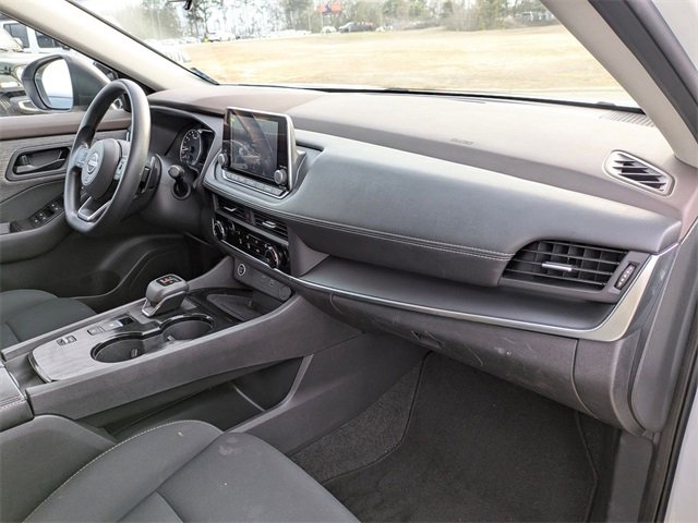 Used 2023 Nissan Rogue S image 35