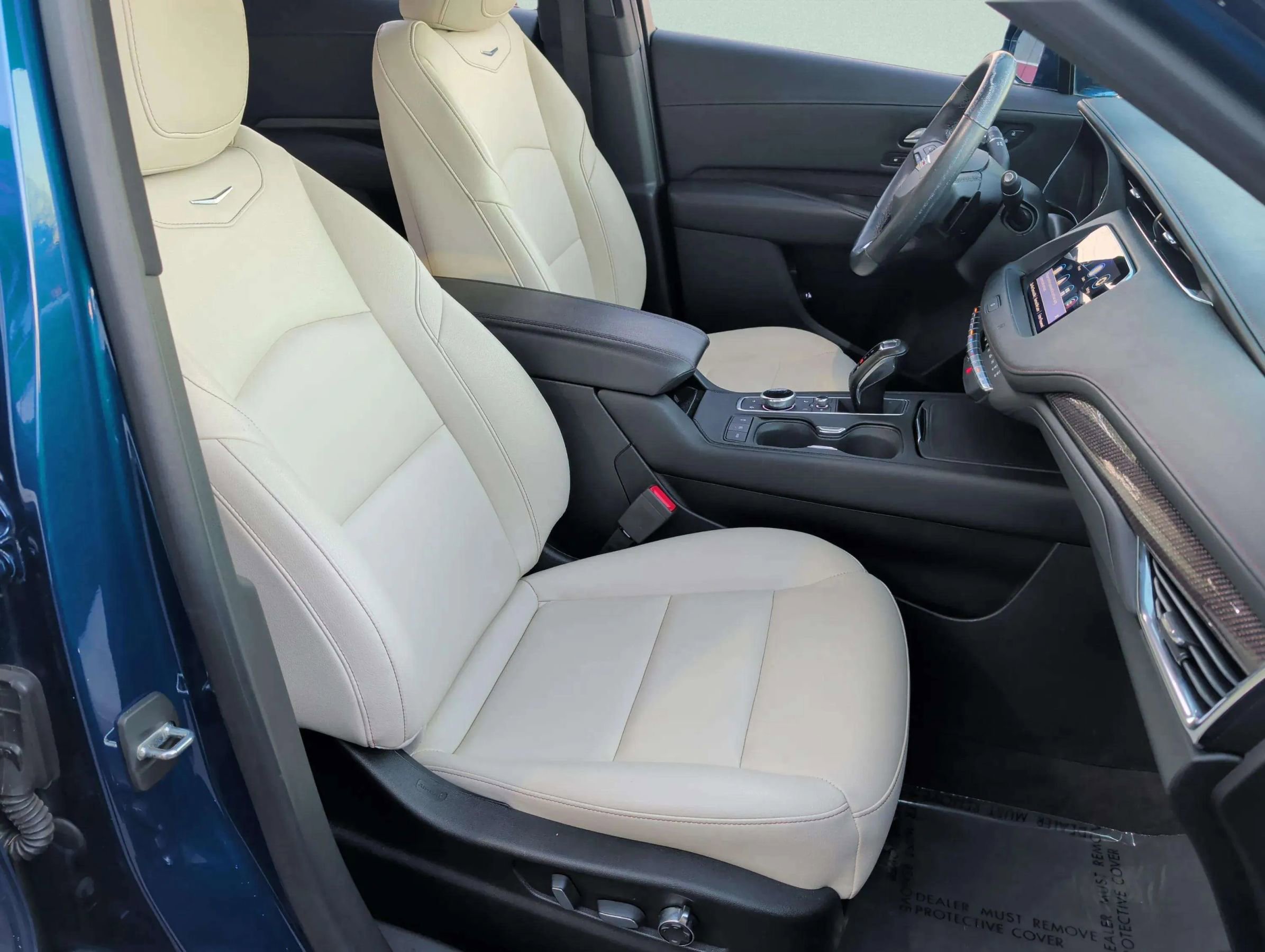 Used 2019 Cadillac XT4 Sport image 18