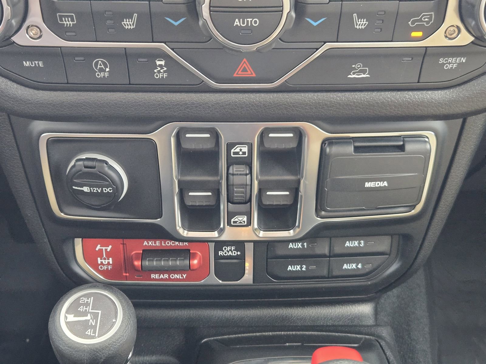New 2026 Jeep Gladiator Willys AWD/4WD image 25