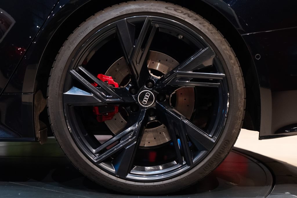Used 2021 Audi RS 6 AWD/4WD image 13