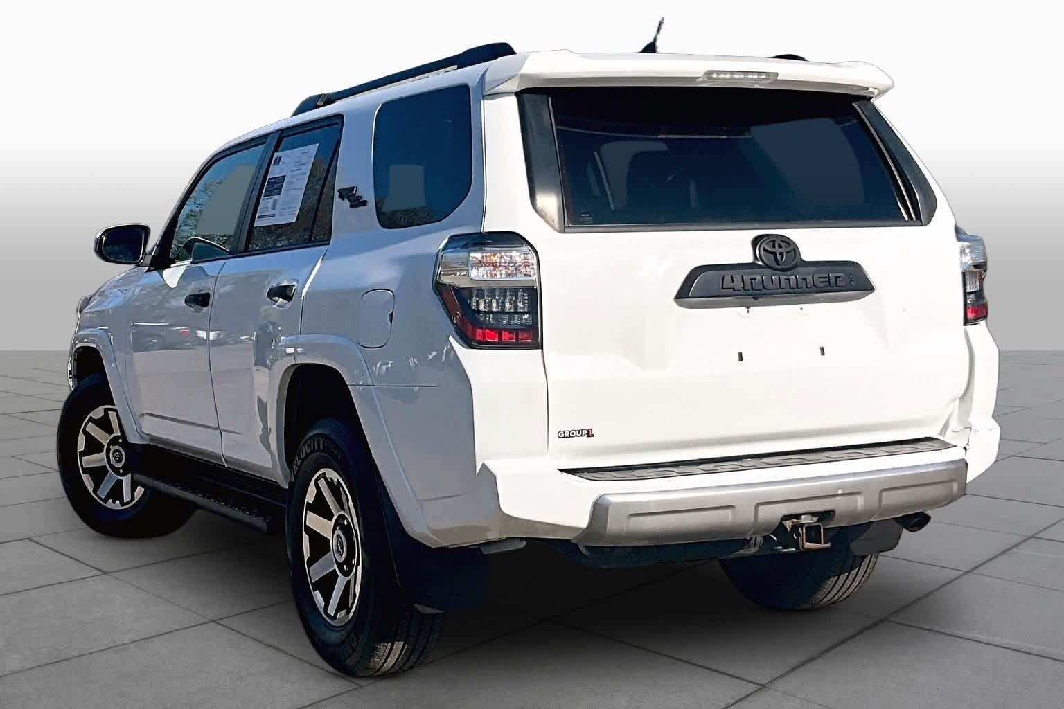 Certified 2021 Toyota 4Runner TRD Off-Road AWD/4WD image 11