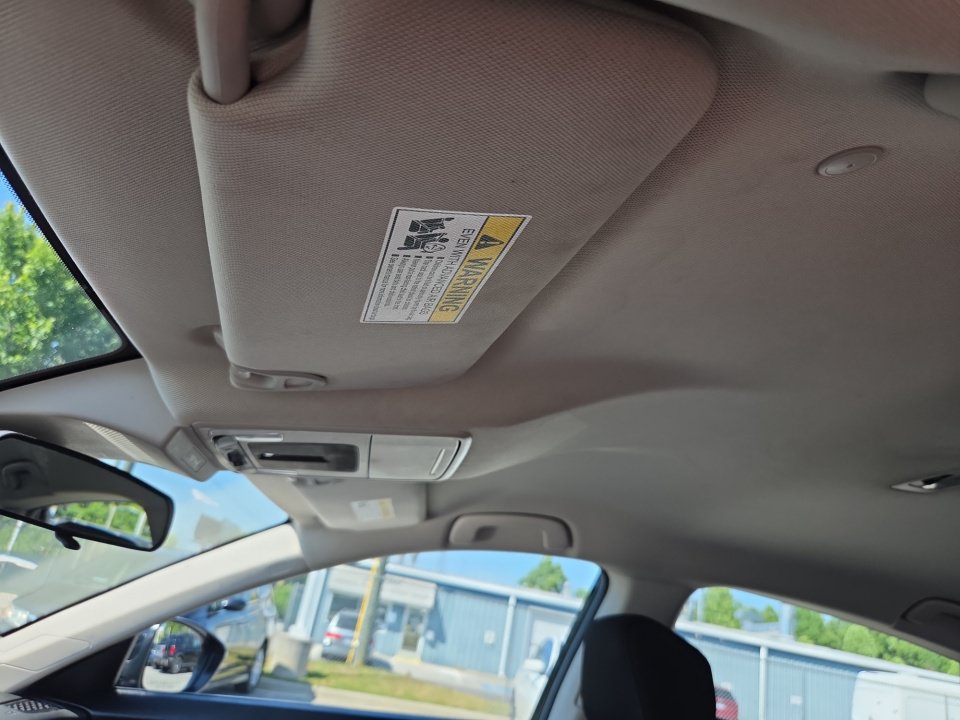 Used 2023 Honda Accord LX image 25