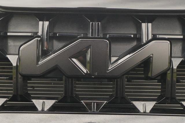 Used 2025 Kia Telluride EX X-Line AWD/4WD image 46