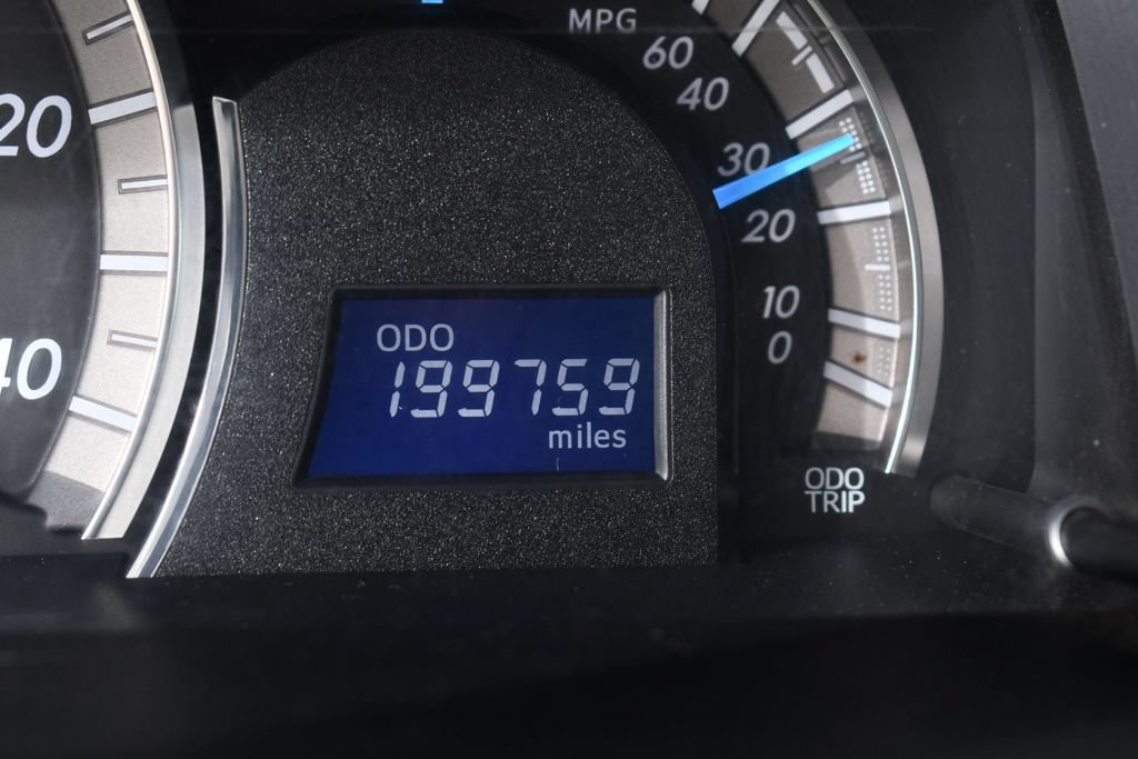Used 2012 Toyota Camry SE FWD image 29