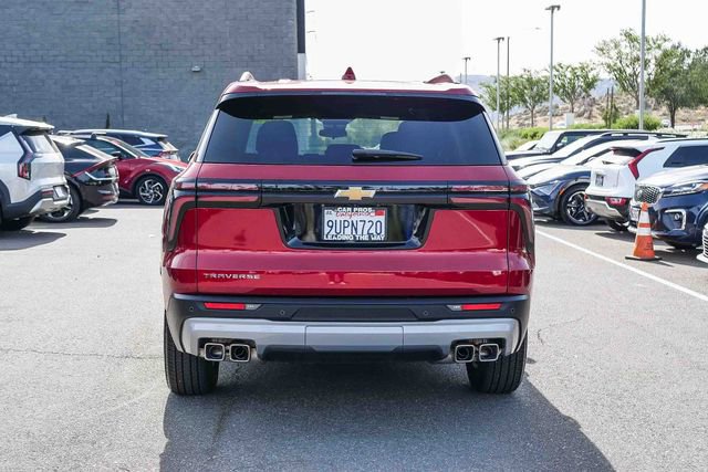 Used 2025 Chevrolet Traverse LT image 6