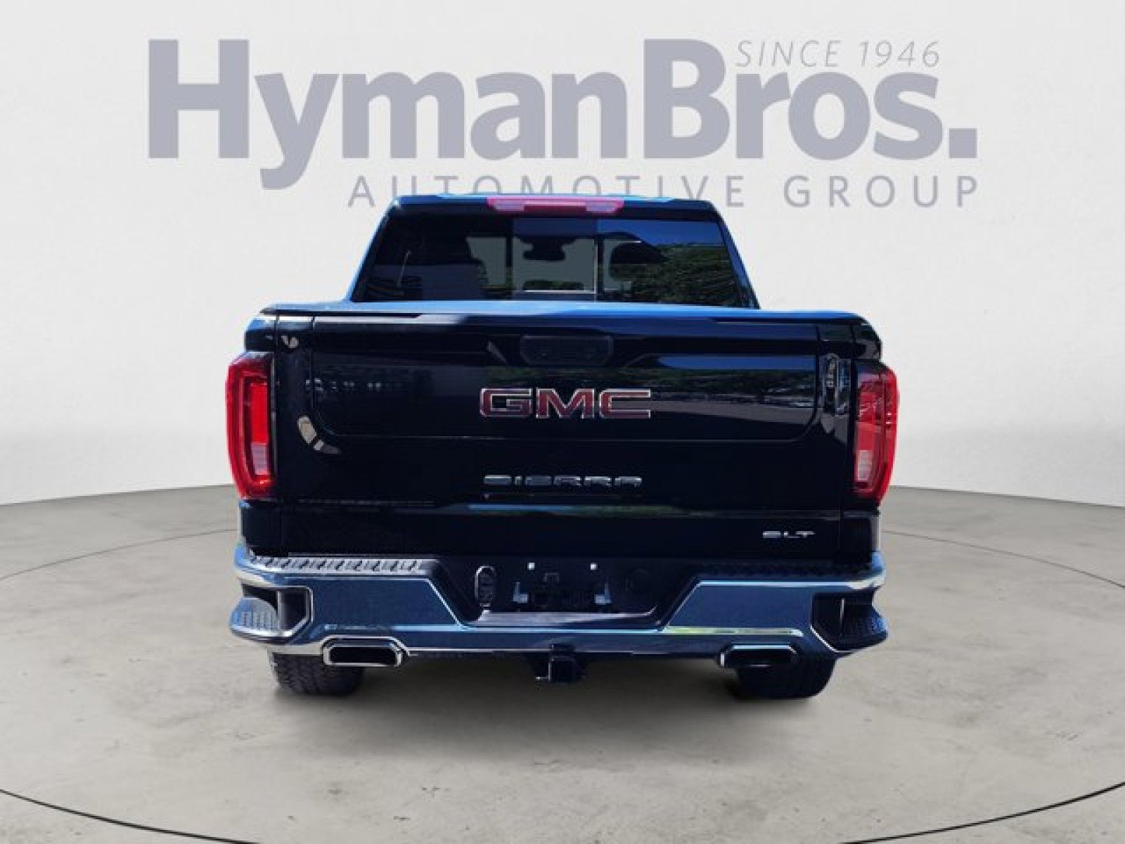 Used 2023 GMC Sierra 1500 SLT w/ SLT Premium Package AWD/4WD image 4