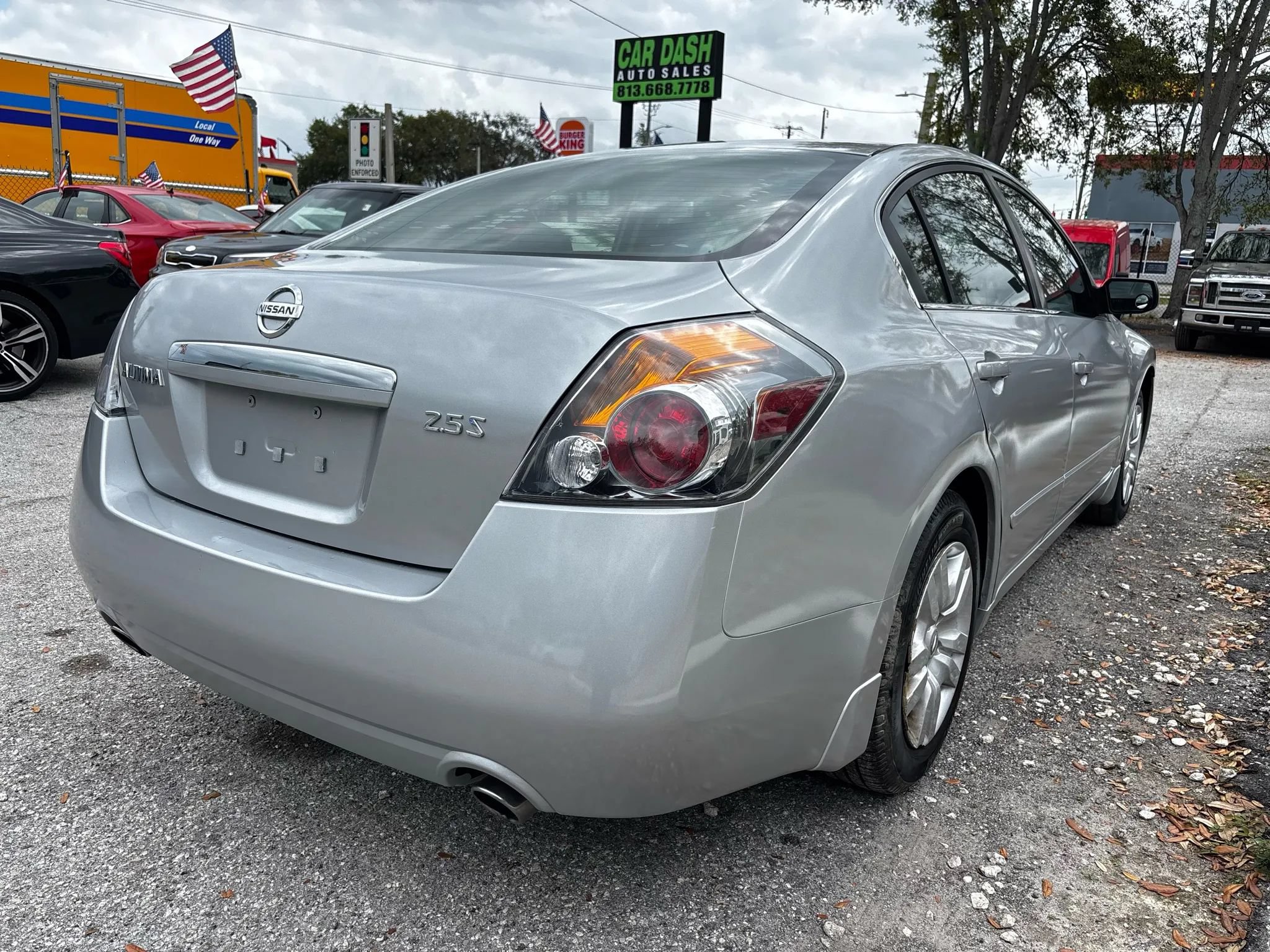 Used 2009 Nissan Altima 2.5 S FWD image 10