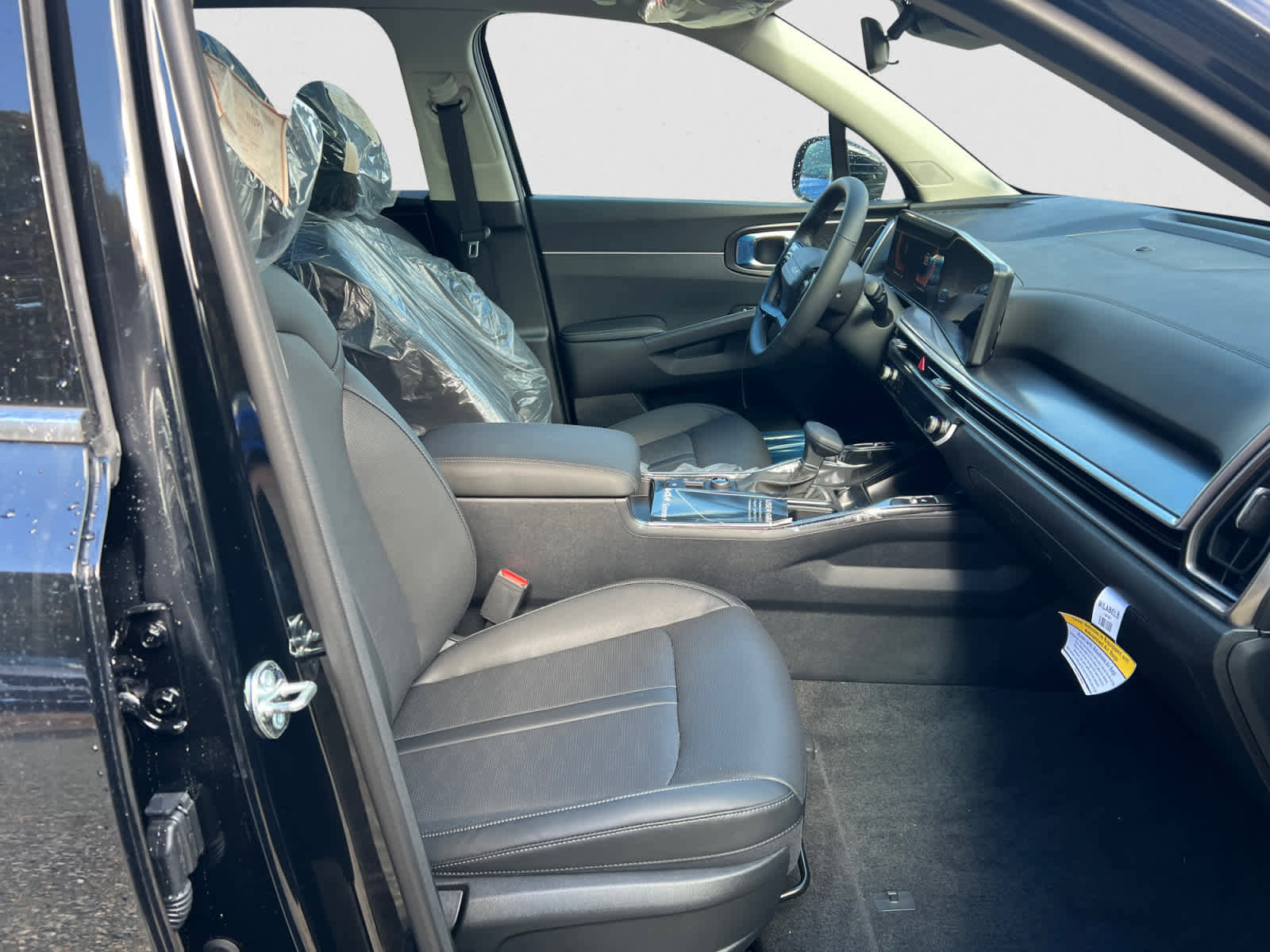 New 2026 Kia Sorento S w/ S Panoramic Sunroof Package FWD image 15