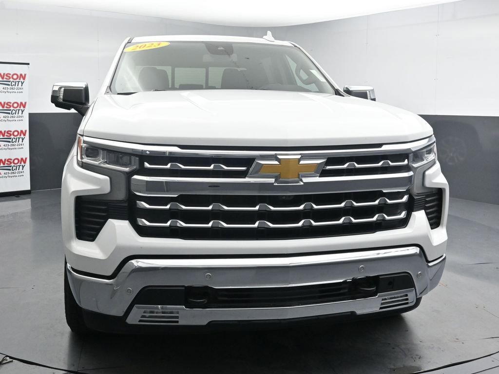 Used 2023 Chevrolet Silverado 1500 LTZ w/ LTZ Convenience Package II AWD/4WD image 3