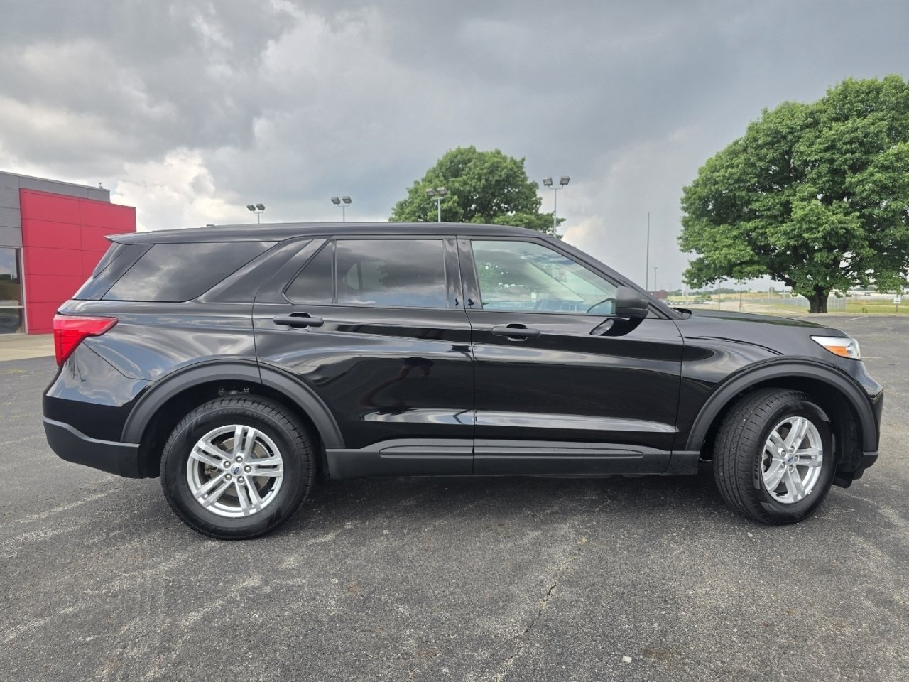 Used 2023 Ford Explorer 4WD image 15