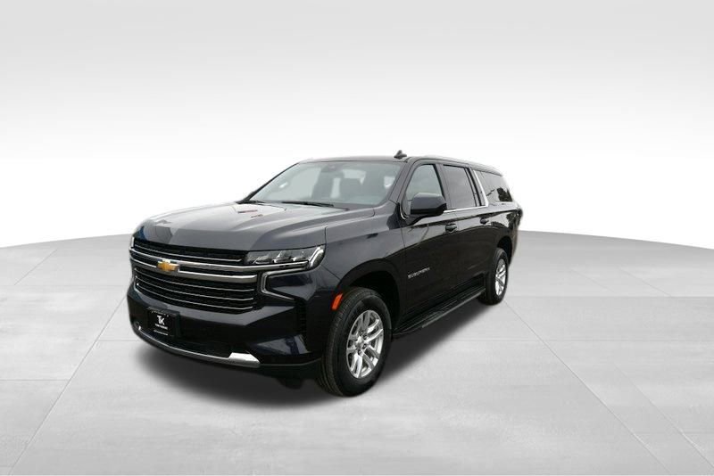 Used 2024 Chevrolet Suburban LT AWD/4WD image 2