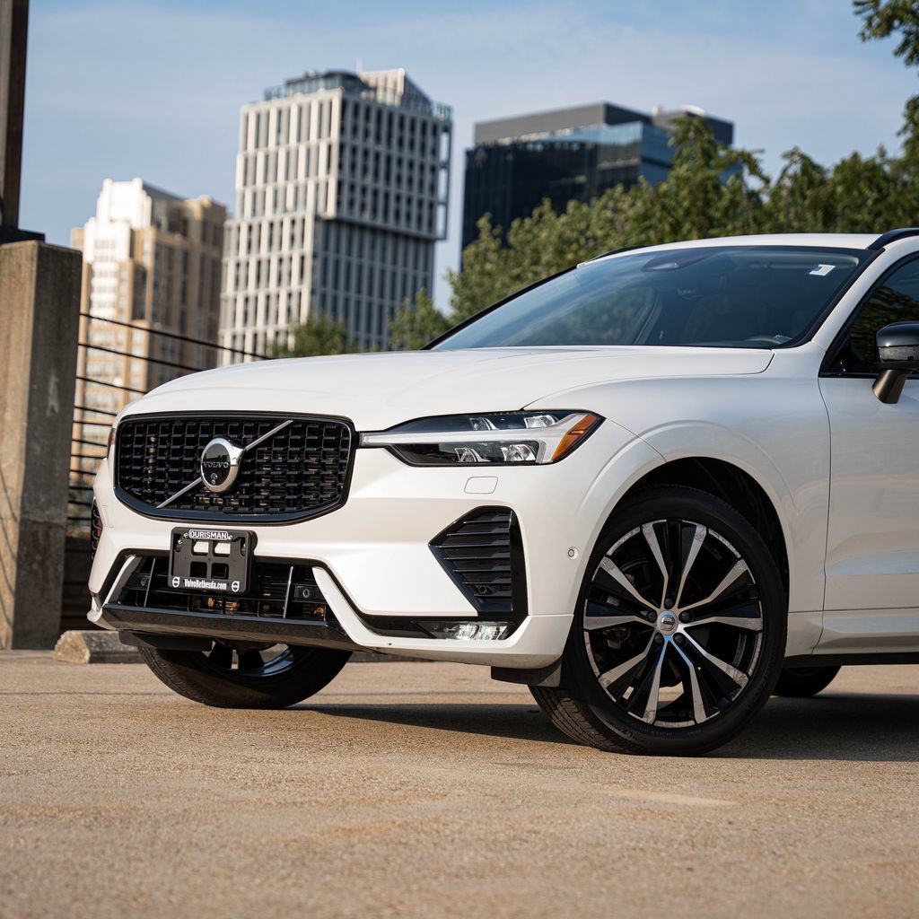 Certified 2024 Volvo XC60 B5 Plus w/ Protection Package Premier AWD/4WD image 2