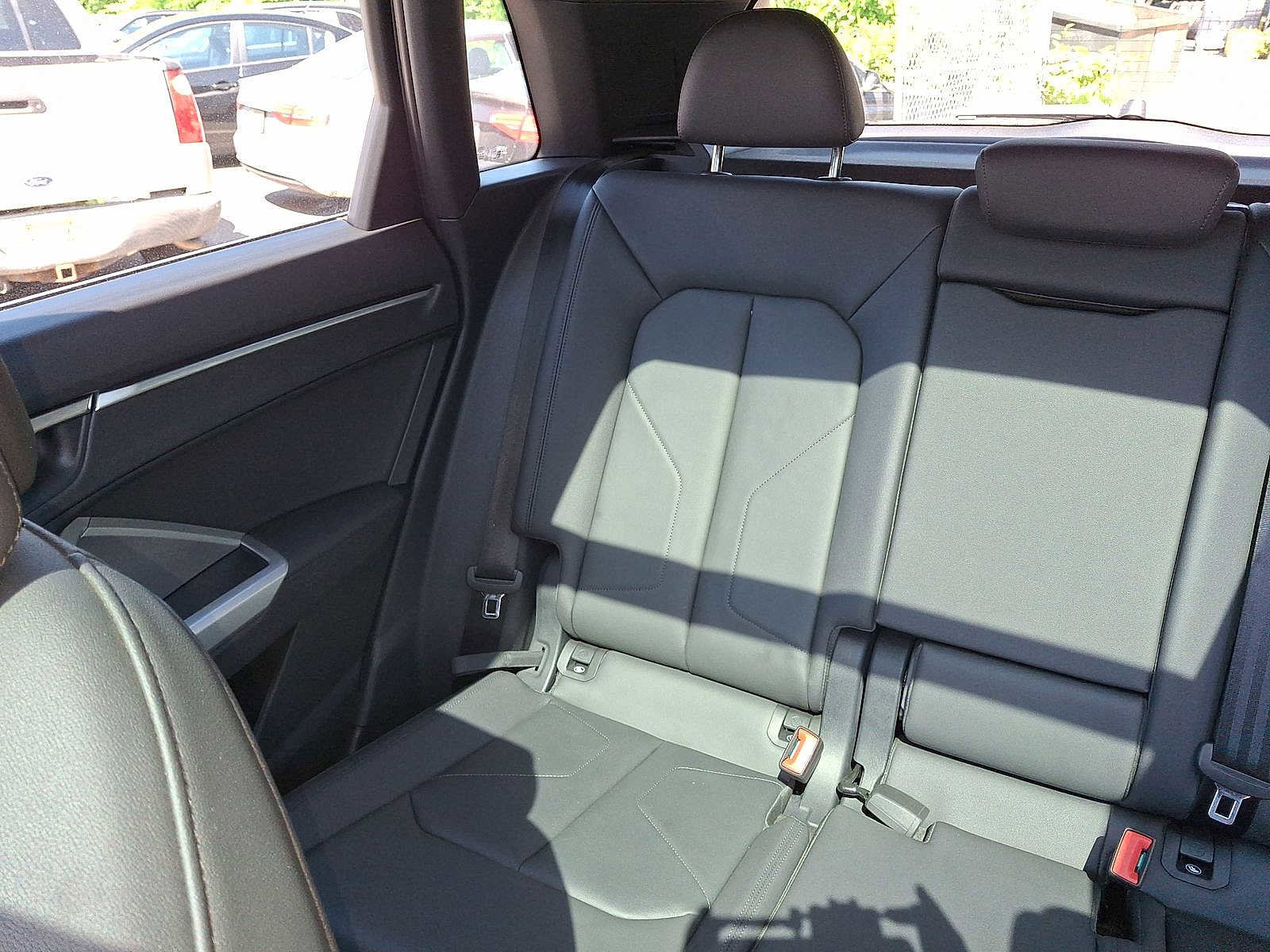 Used 2023 Audi Q3 2.0T Premium w/ Convenience Package AWD/4WD image 12