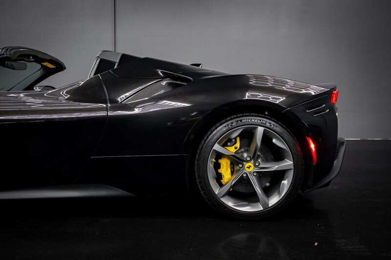 Used 2025 Ferrari SF90 Spider AWD/4WD image 6