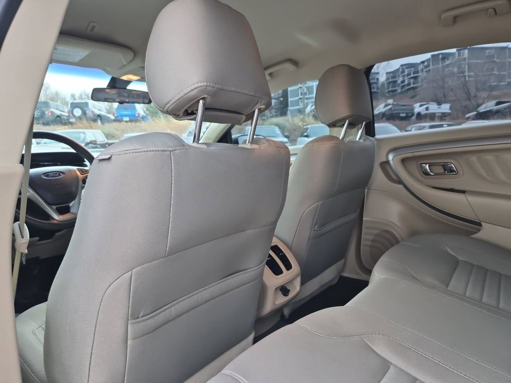 Used 2019 Ford Taurus SE image 22