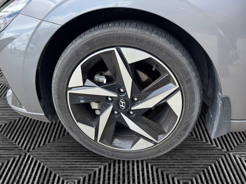 Certified 2023 Hyundai Elantra Limited FWD image 14