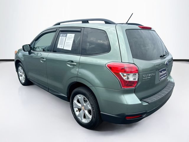 Used 2015 Subaru Forester 2.5i Premium w/ All-Weather Package AWD/4WD image 6