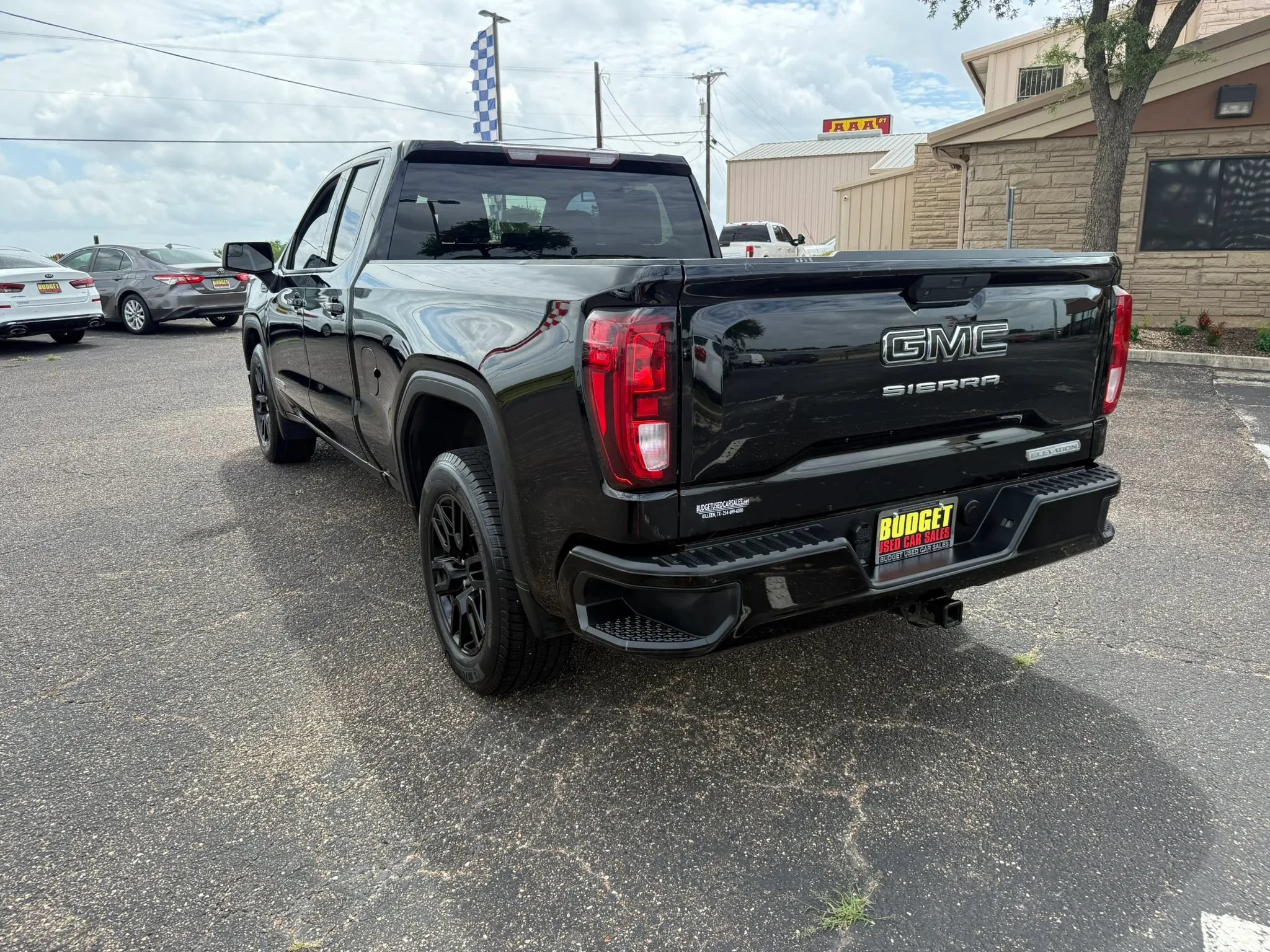 Used 2020 GMC Sierra 1500 Elevation w/ Elevation Value Package RWD image 7