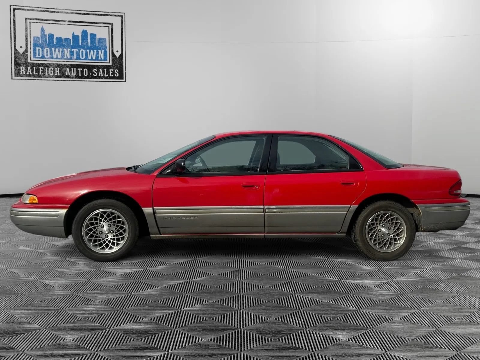 Used 1994 Chrysler Concorde FWD image 8