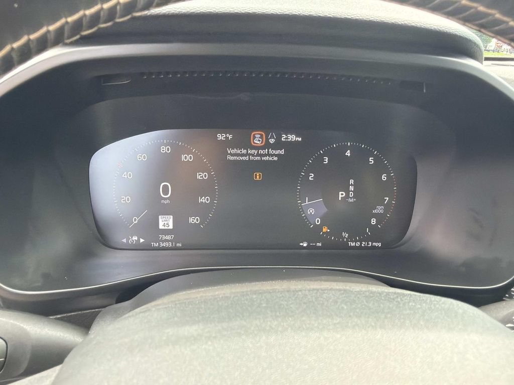 Used 2020 Volvo XC40 T5 R-Design w/ Protection Package Premier AWD/4WD image 12