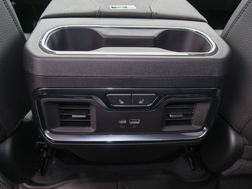 New 2026 GMC Sierra 1500 Denali w/ Technology Package AWD/4WD image 11