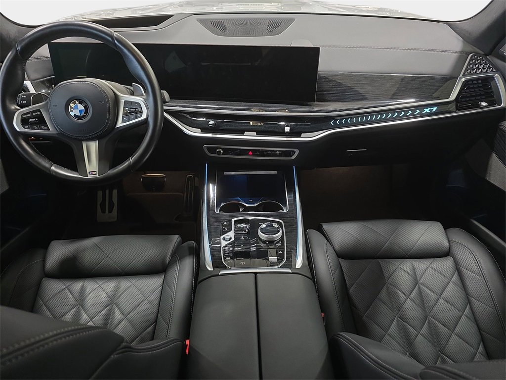 Used 2024 BMW X7 xDrive40i w/ M Sport Package image 9