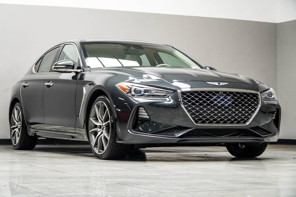 Used 2019 Genesis G70 3.3T Design image 4