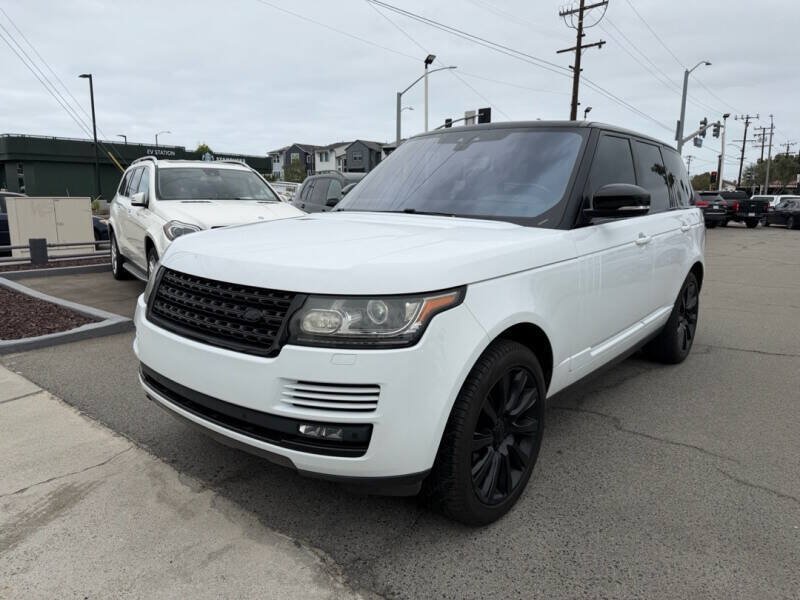 Used 2017 Land Rover Range Rover Supercharged AWD/4WD image 2