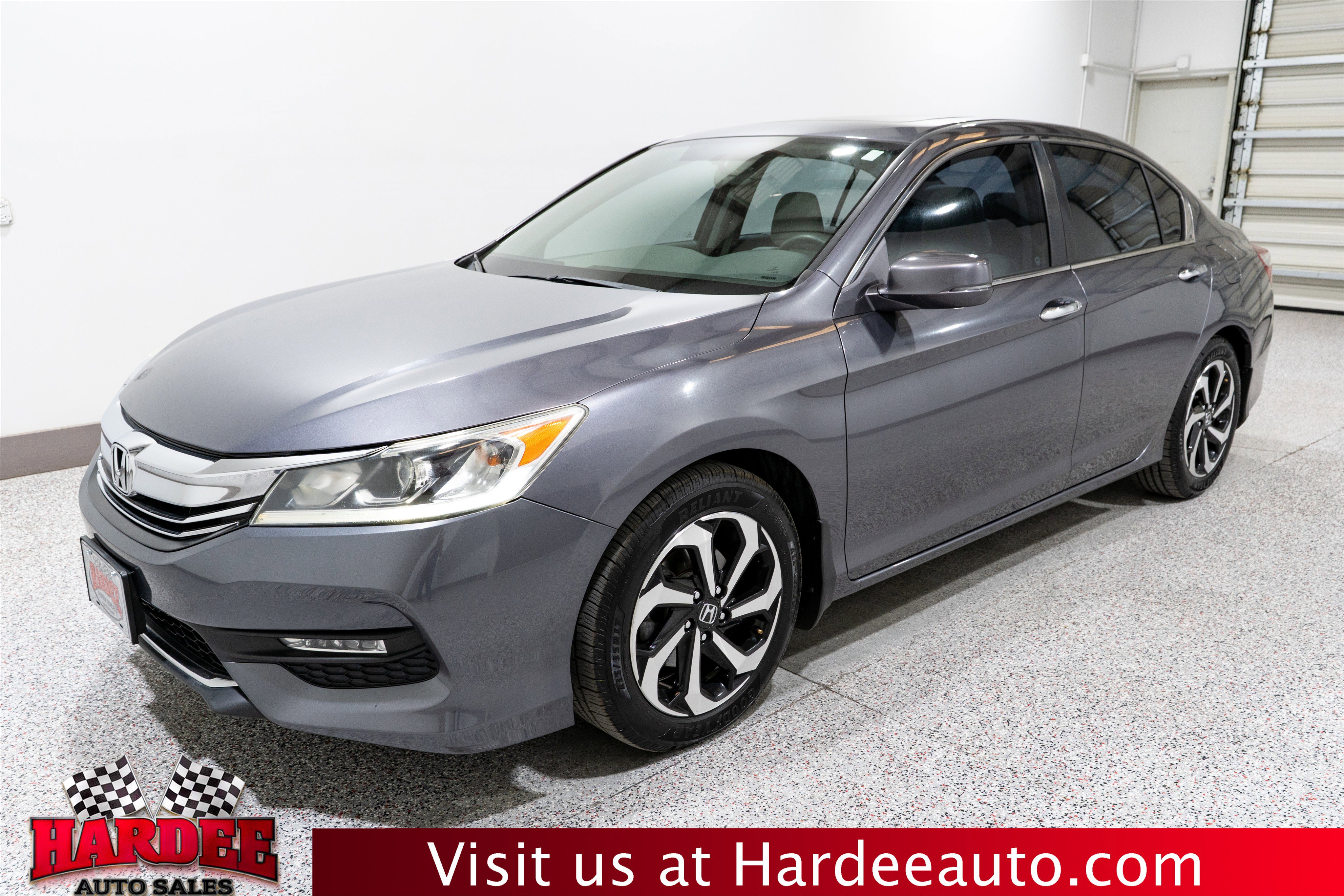 Used 2017 Honda Accord EX image 2