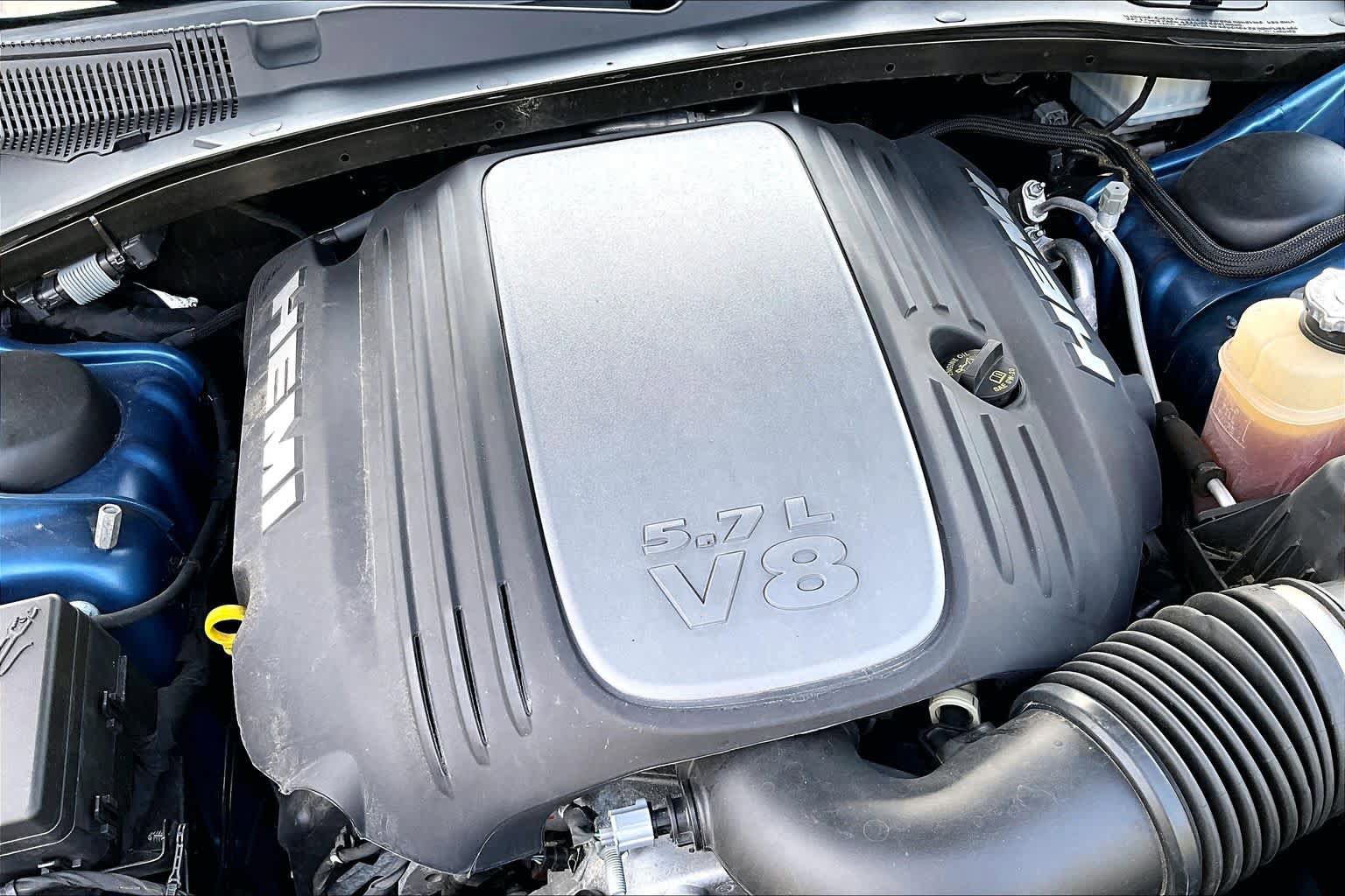 Used 2022 Dodge Charger R/T w/ Blacktop Package image 34