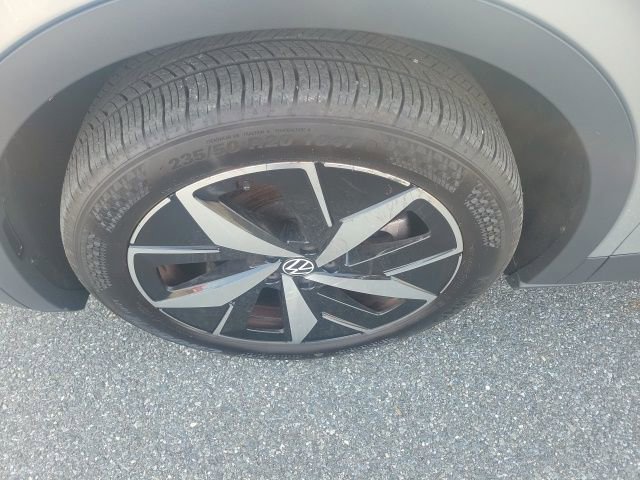 Used 2024 Volkswagen ID.4 Pro S image 12