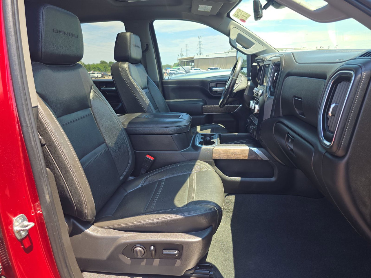 Used 2021 GMC Sierra 3500 Denali w/ Denali Ultimate Package image 8