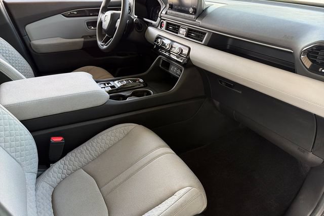 Used 2023 Honda Pilot LX image 21