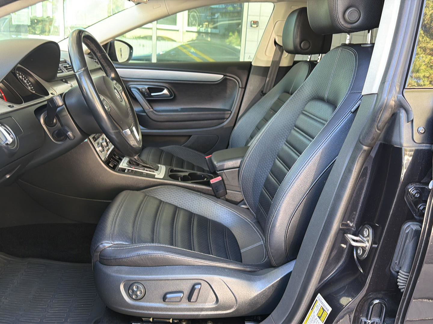 Used 2015 Volkswagen CC Sport FWD image 17