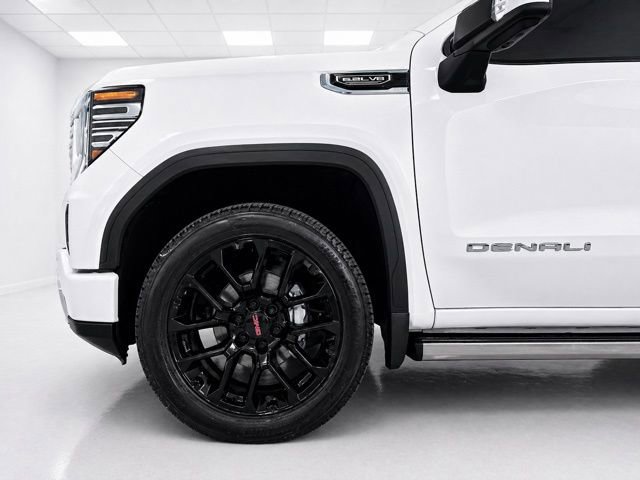 Used 2023 GMC Sierra 1500 Denali w/ Denali Reserve Package AWD/4WD image 12