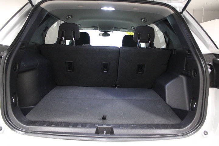 Used 2018 Chevrolet Equinox LT FWD image 13