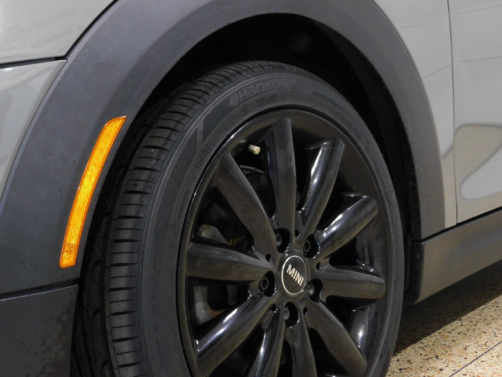 Used 2017 MINI Cooper S FWD image 32