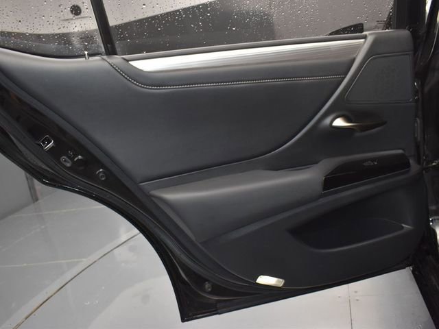Used 2022 Lexus ES 350 F Sport w/ Accessory Package 2 image 15