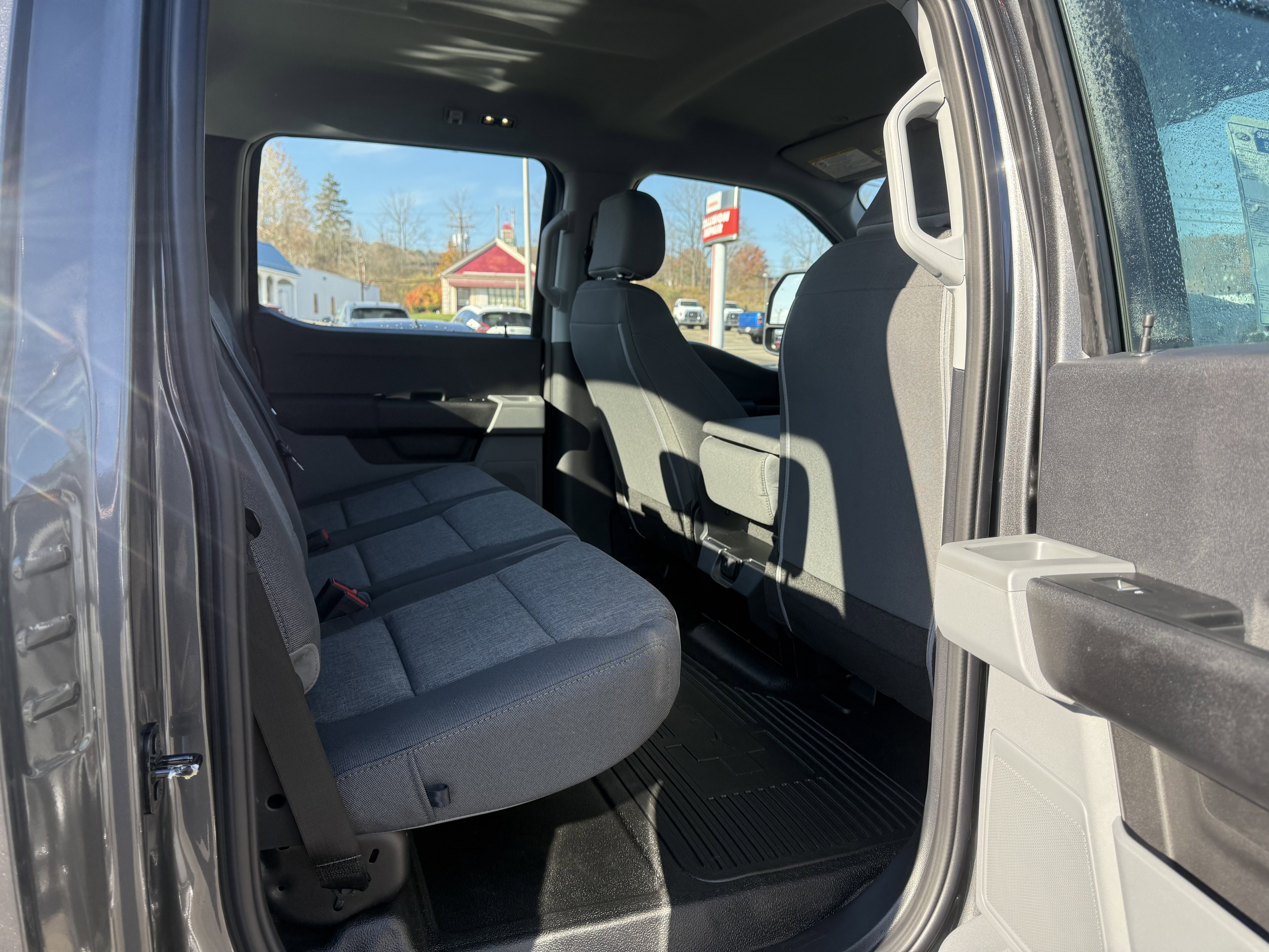 New 2026 Ford F250 XL w/ XL Chrome Package image 10