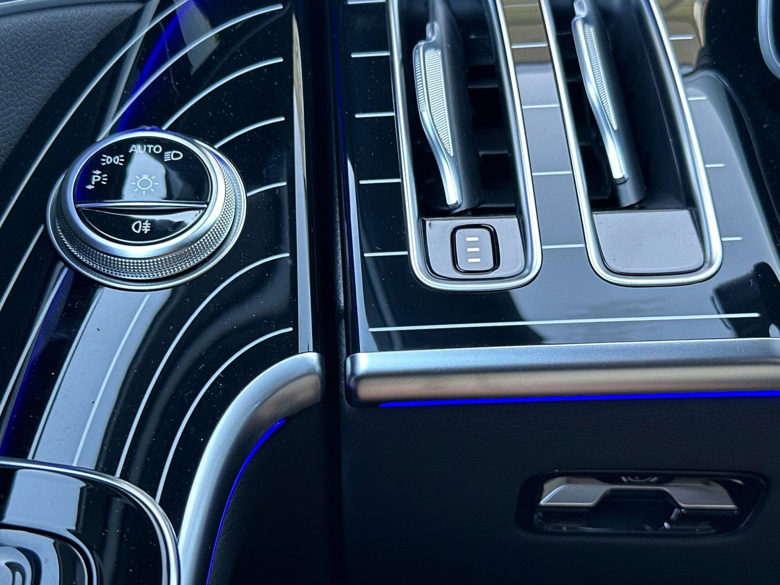 New 2026 Mercedes-Benz S 580 4MATIC Sedan image 31
