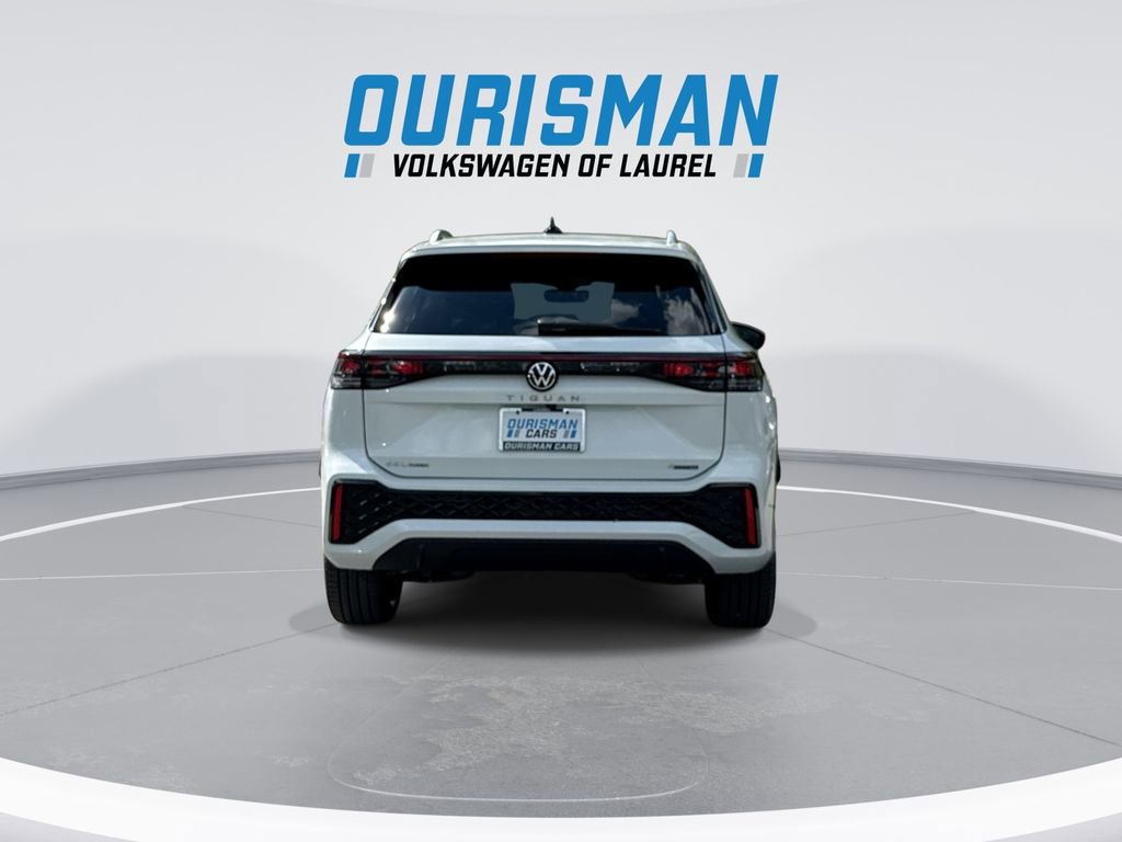 New 2026 Volkswagen Tiguan SEL R-Line AWD/4WD image 7