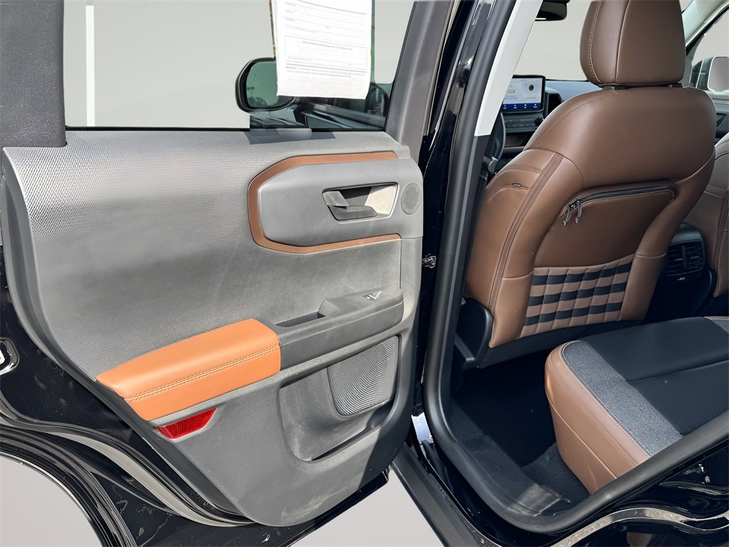 Used 2023 Ford Bronco Sport Outer Banks w/ Tech Package image 32