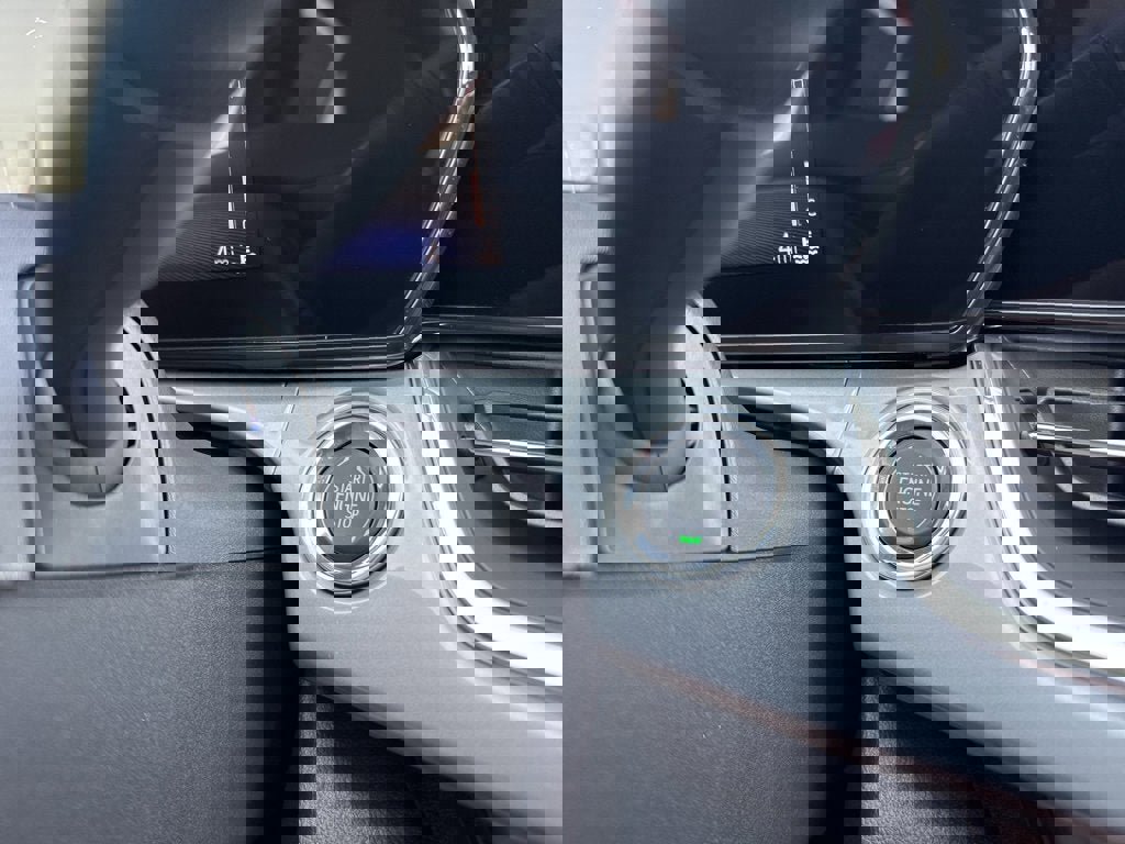 New 2025 Chevrolet Trax LT w/ Driver Confidence Package image 35