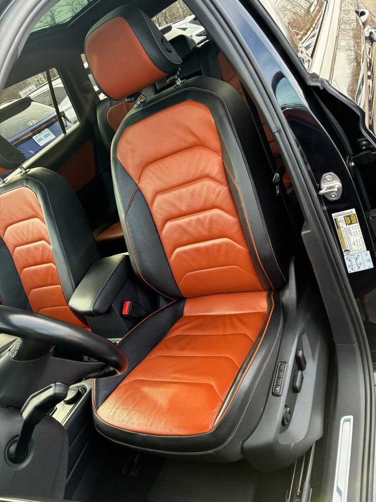 Used 2021 Volkswagen Tiguan SEL Premium R-Line image 19