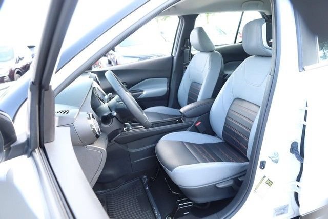 Certified 2023 Nissan Kicks SR w/ SR Premium Package FWD image 8