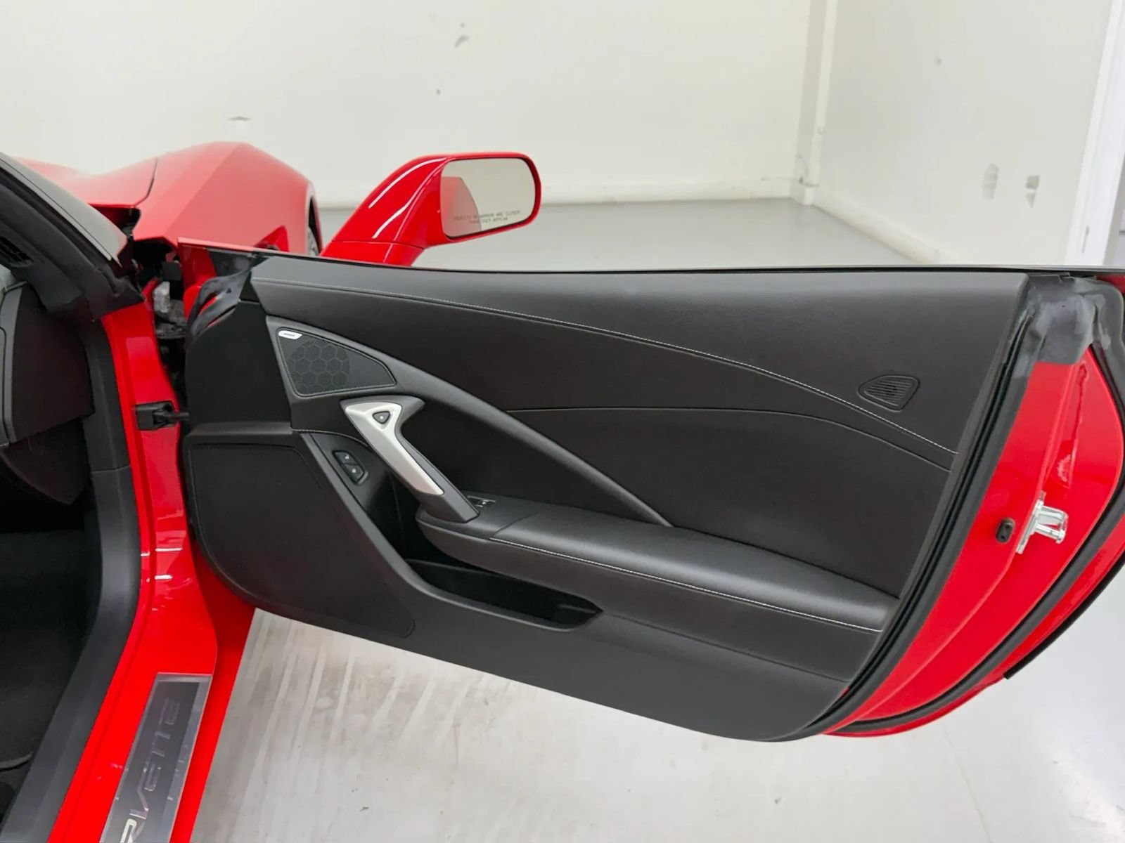 Used 2016 Chevrolet Corvette Stingray Coupe RWD image 29