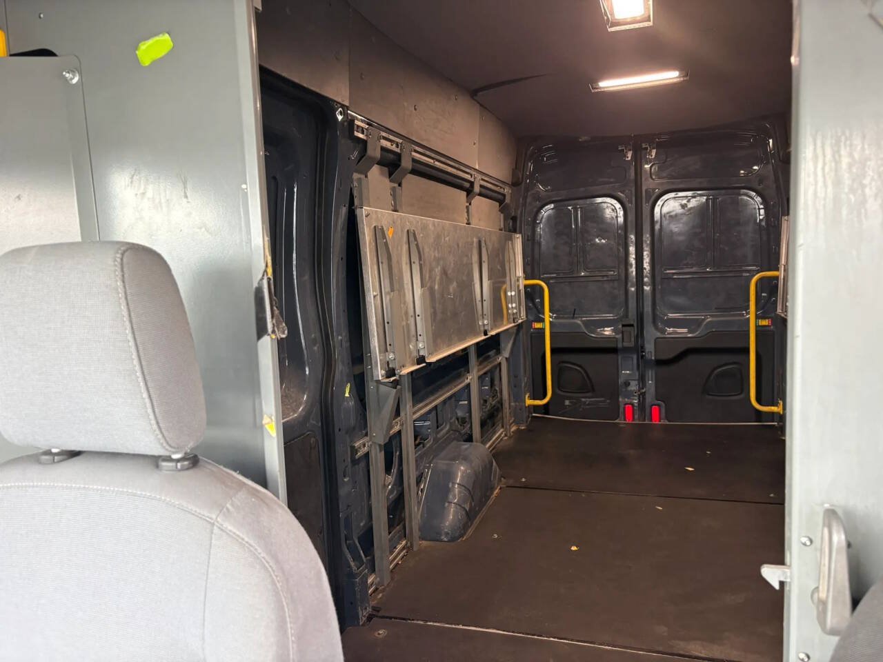 Used 2019 Ford Transit 250 148 High Roof Extended RWD image 10