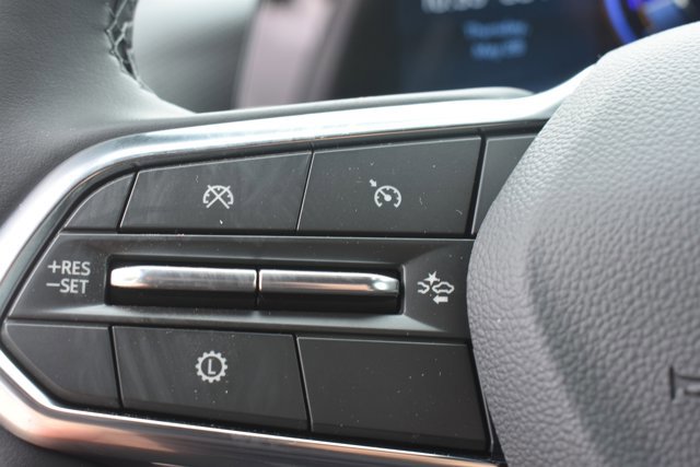 New 2026 Chevrolet Equinox LT w/ Safety and Technology Package FWD image 19